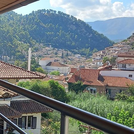 Guest House Bumbli Berat Exterior photo
