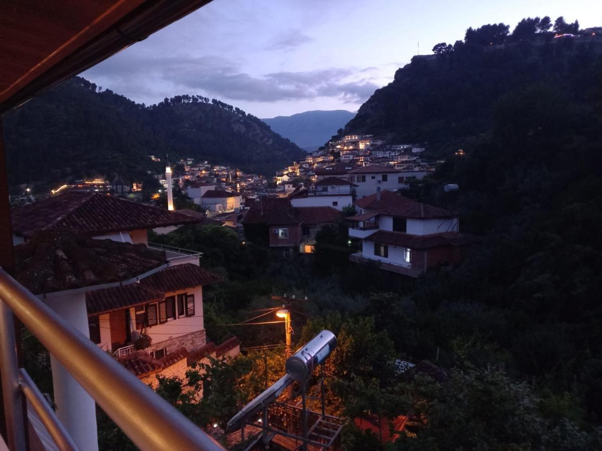 Guest House Bumbli Berat Exterior photo